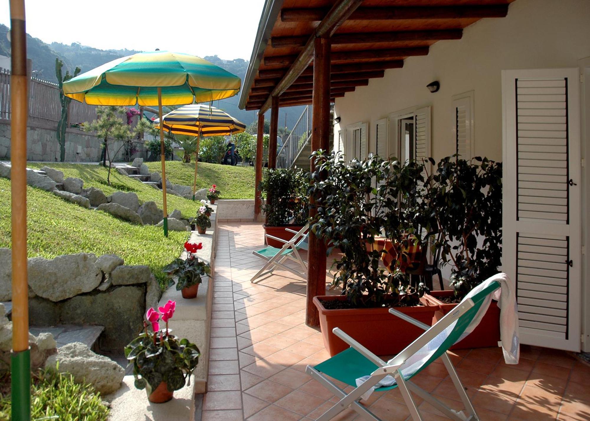 Villa Al Mare Famiglia Calise Ischia Exterior photo